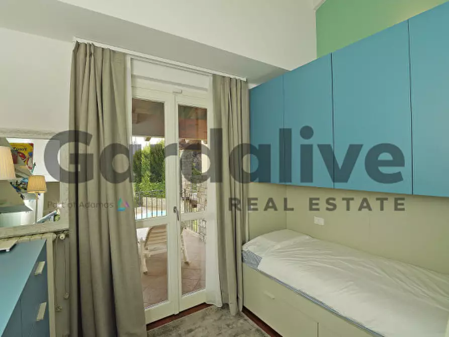 Immagine 30 di Casa indipendente in vendita  in Via Belvedere a Manerba Del Garda