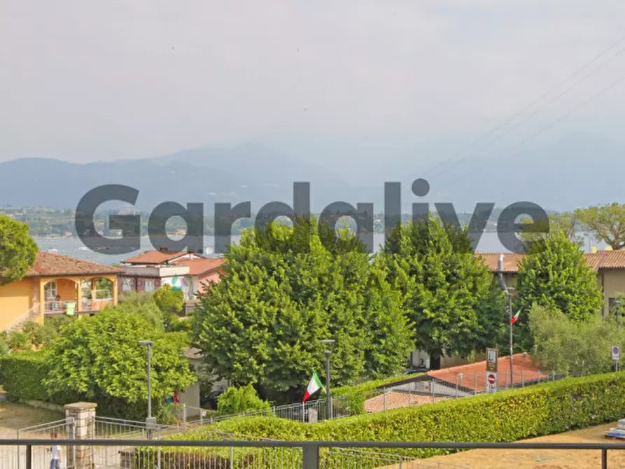 Immagine 33 di Casa indipendente in vendita  in Via Belvedere a Manerba Del Garda