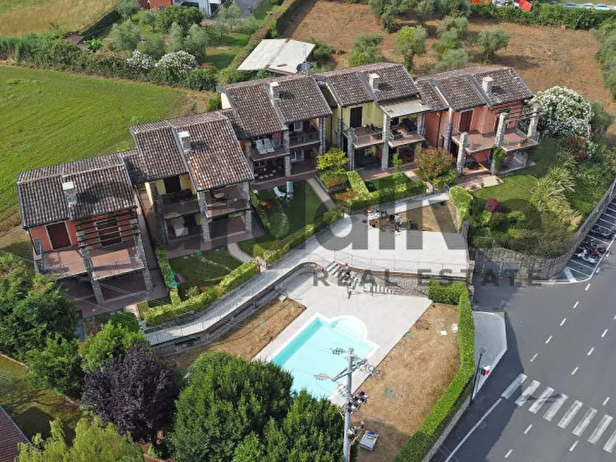 Immagine 48 di Casa indipendente in vendita  in Via Belvedere a Manerba Del Garda