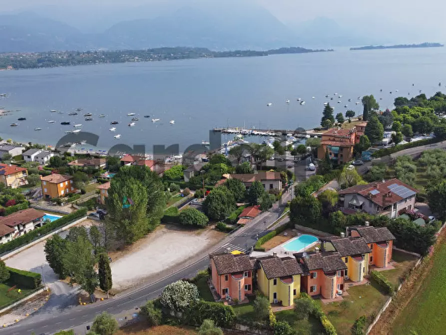Immagine 50 di Casa indipendente in vendita  in Via Belvedere a Manerba Del Garda