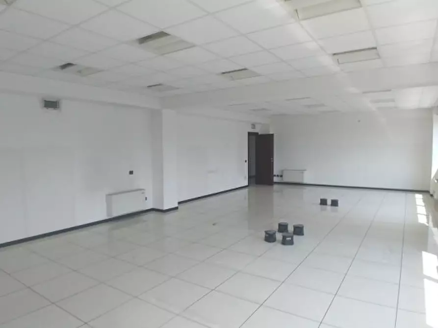 Immagine 6 di Palazzo in affitto  in VIA GROSIO a Milano