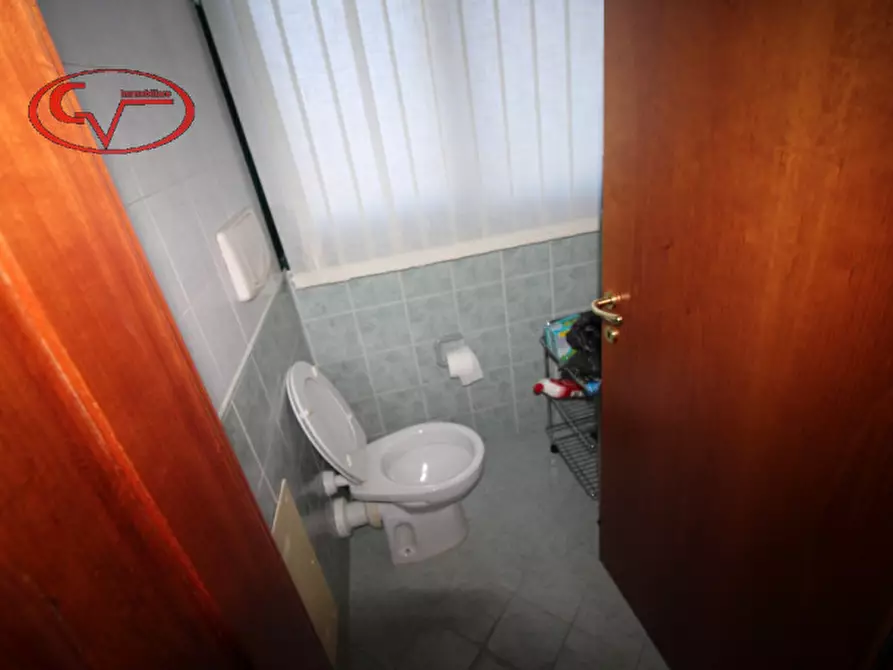 Immagine 6 di Ufficio in vendita  in via roma a Loro Ciuffenna