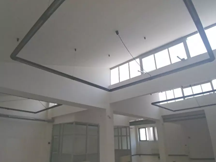 Immagine 24 di Ufficio in affitto  in VIA GROSIO a Milano