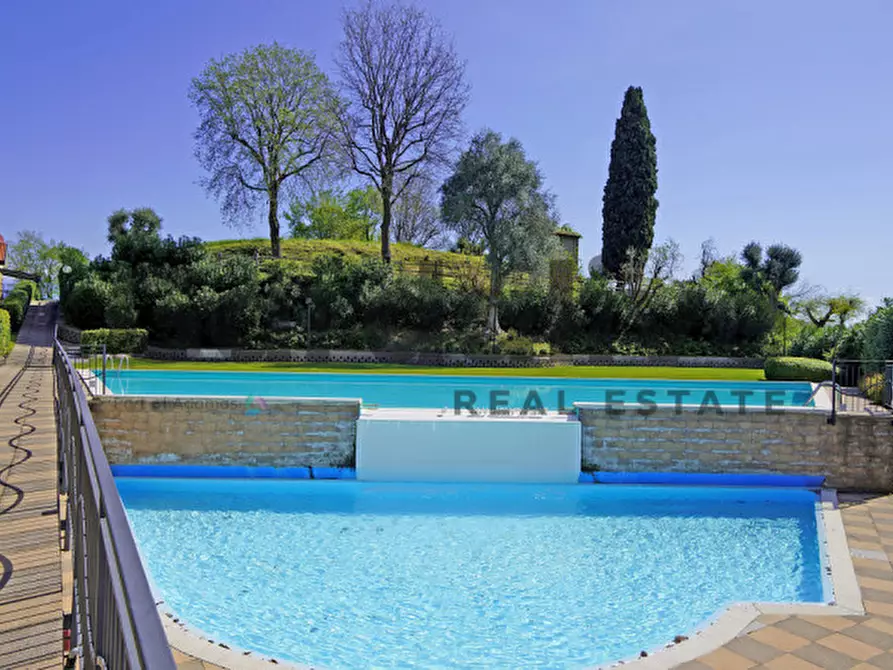 Immagine 1 di Appartamento in vendita  in Via XX settembre a Manerba Del Garda