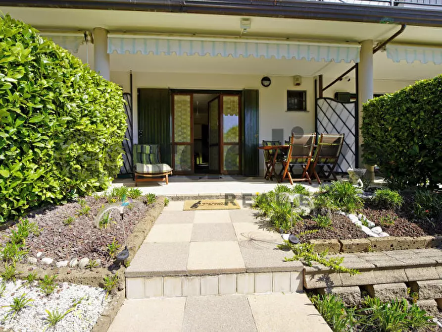 Immagine 2 di Appartamento in vendita  in Via XX settembre a Manerba Del Garda