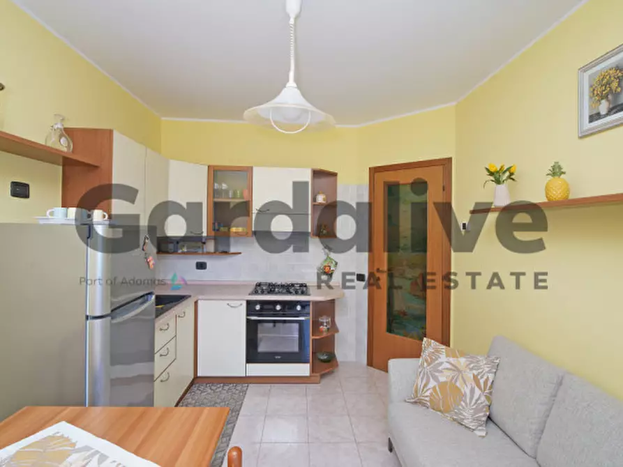 Immagine 4 di Appartamento in vendita  in Via XX settembre a Manerba Del Garda