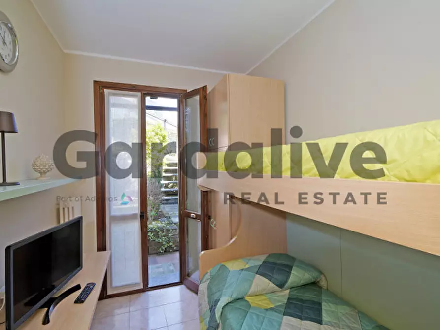 Immagine 12 di Appartamento in vendita  in Via XX settembre a Manerba Del Garda