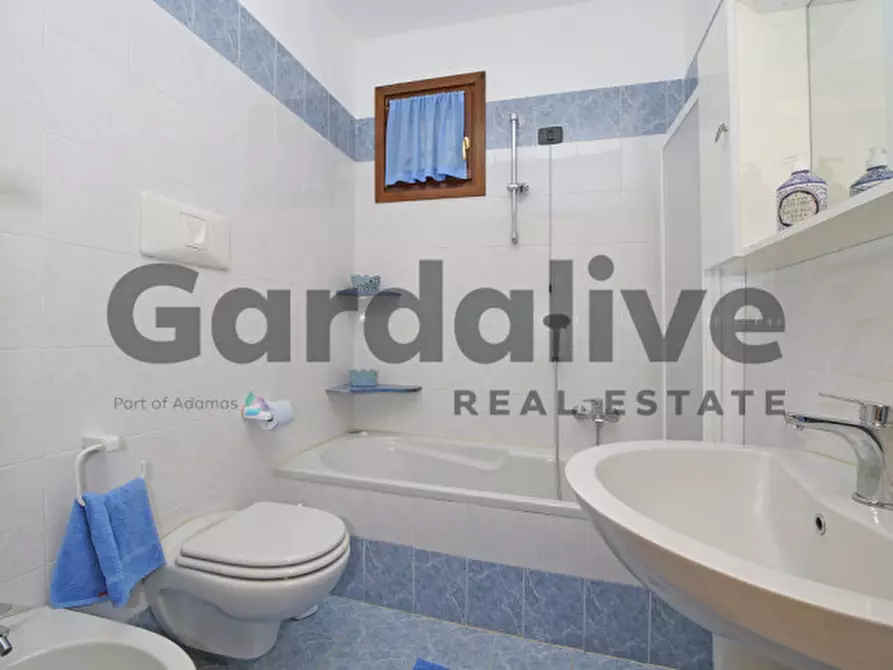 Immagine 17 di Appartamento in vendita  in Via XX settembre a Manerba Del Garda