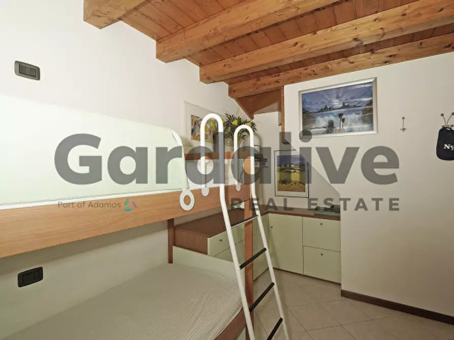 Immagine 17 di Appartamento in vendita  in Viale Catullo a Manerba Del Garda