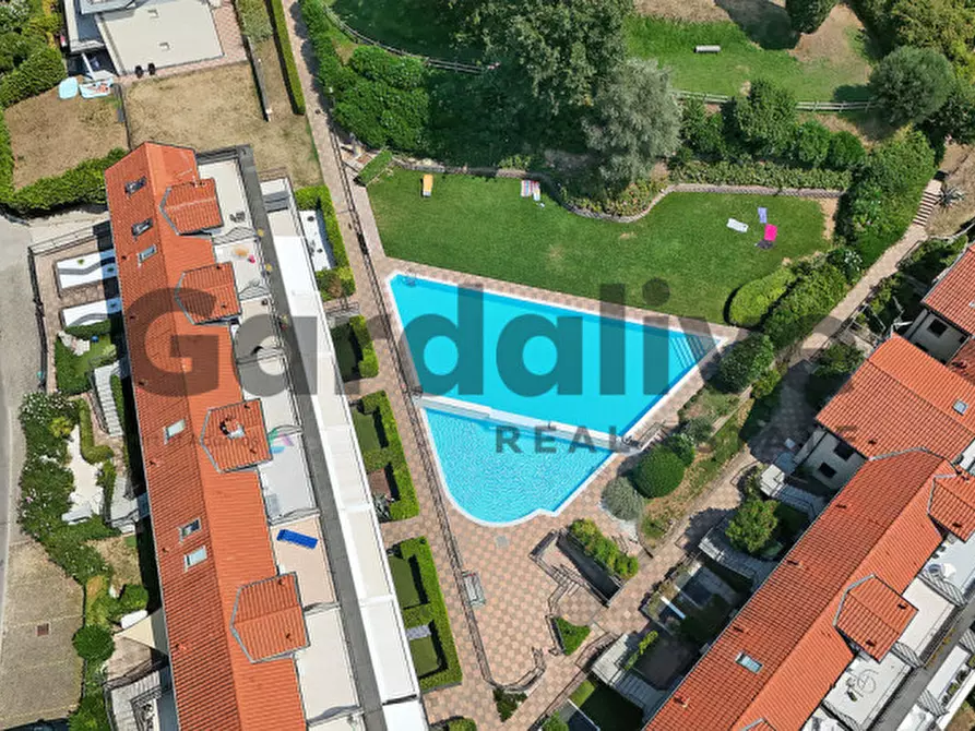 Immagine 36 di Appartamento in vendita  in Viale Catullo a Manerba Del Garda