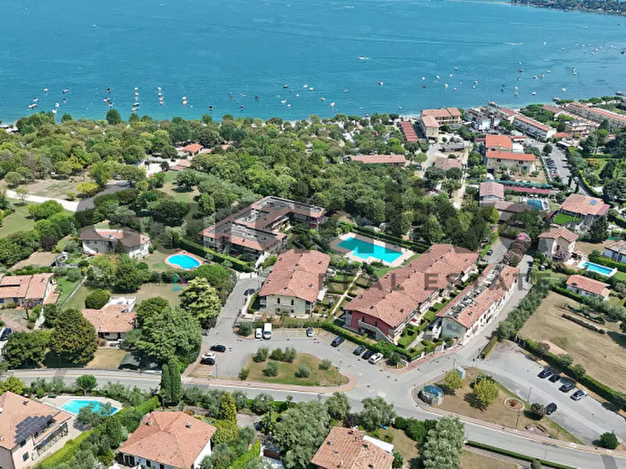 Immagine 39 di Appartamento in vendita  in Viale Catullo a Manerba Del Garda