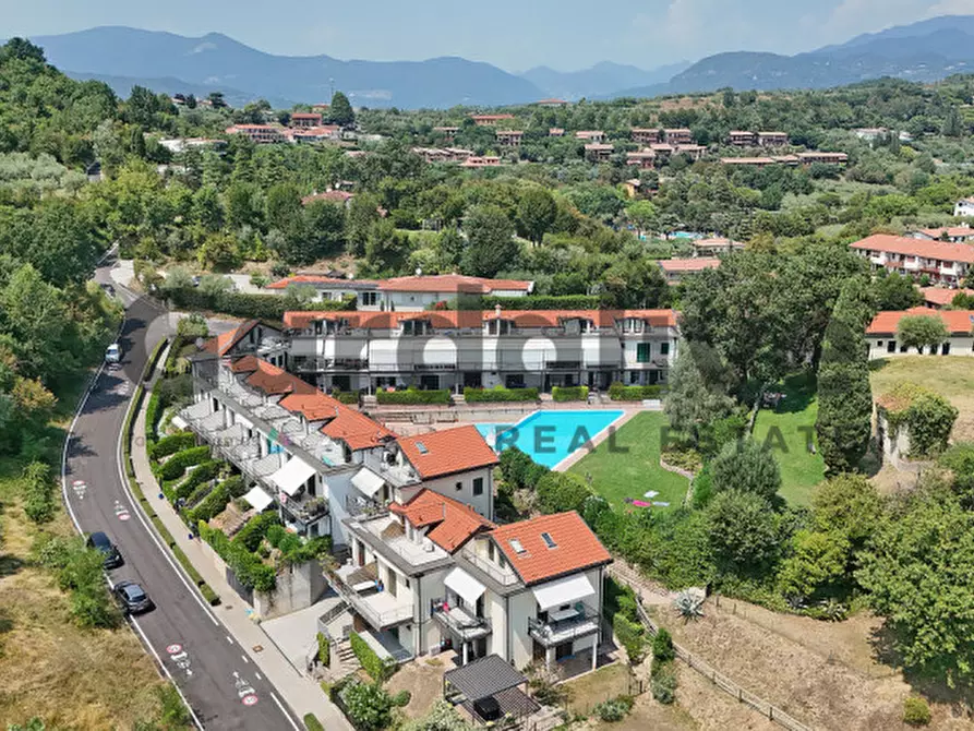Immagine 45 di Appartamento in vendita  in Viale Catullo a Manerba Del Garda