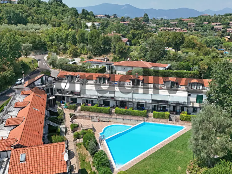 Immagine 47 di Appartamento in vendita  in Viale Catullo a Manerba Del Garda