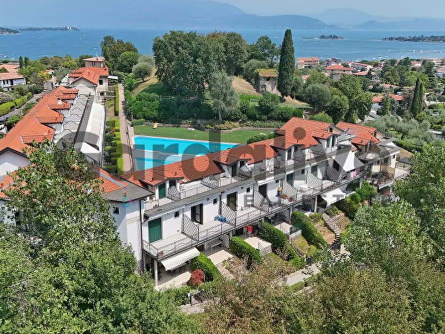 Immagine 51 di Appartamento in vendita  in Viale Catullo a Manerba Del Garda