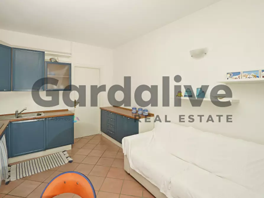 Immagine 4 di Appartamento in vendita  in Via Seselle a Manerba Del Garda