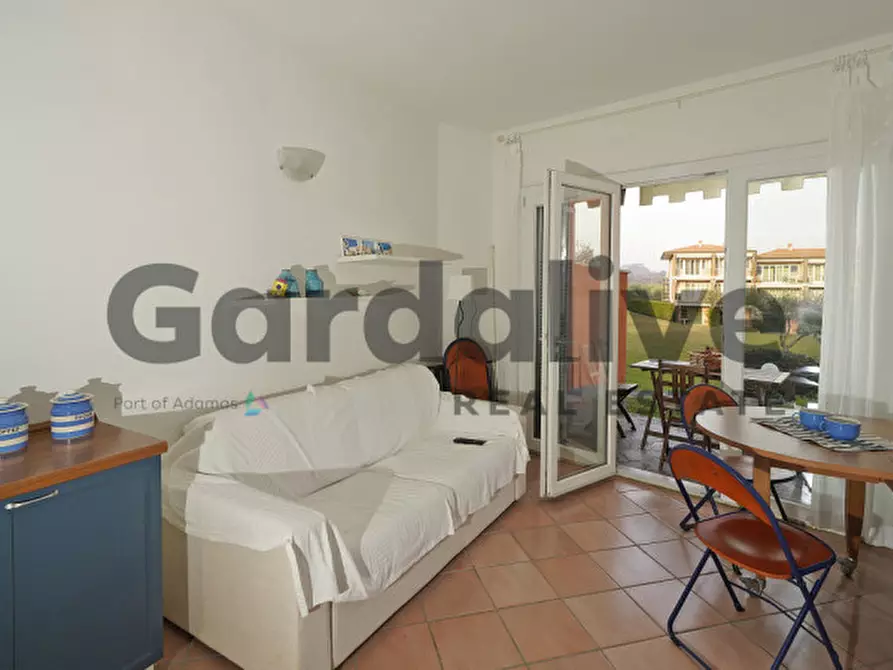 Immagine 6 di Appartamento in vendita  in Via Seselle a Manerba Del Garda