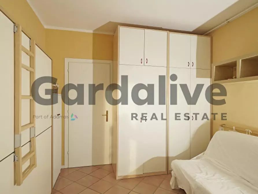 Immagine 11 di Appartamento in vendita  in Via Seselle a Manerba Del Garda