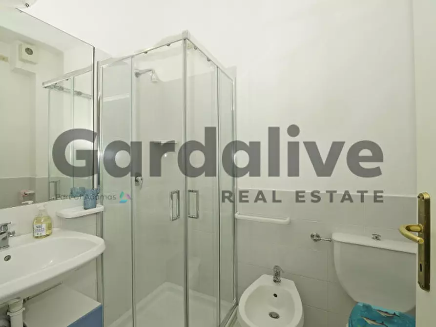 Immagine 13 di Appartamento in vendita  in Via Seselle a Manerba Del Garda