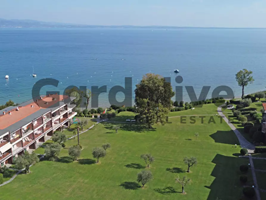 Immagine 21 di Appartamento in vendita  in Via Seselle a Manerba Del Garda