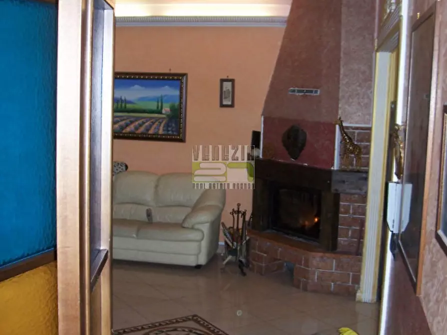 Immagine 14 di Villetta a schiera in vendita  a Avola