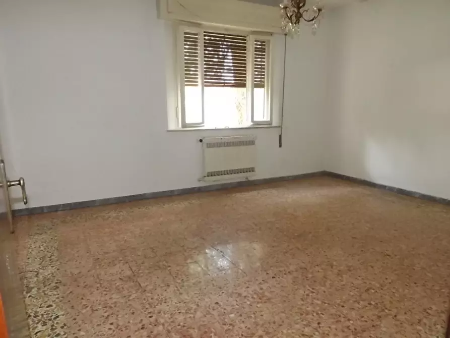 Immagine 22 di Palazzo in vendita  a Trecastelli