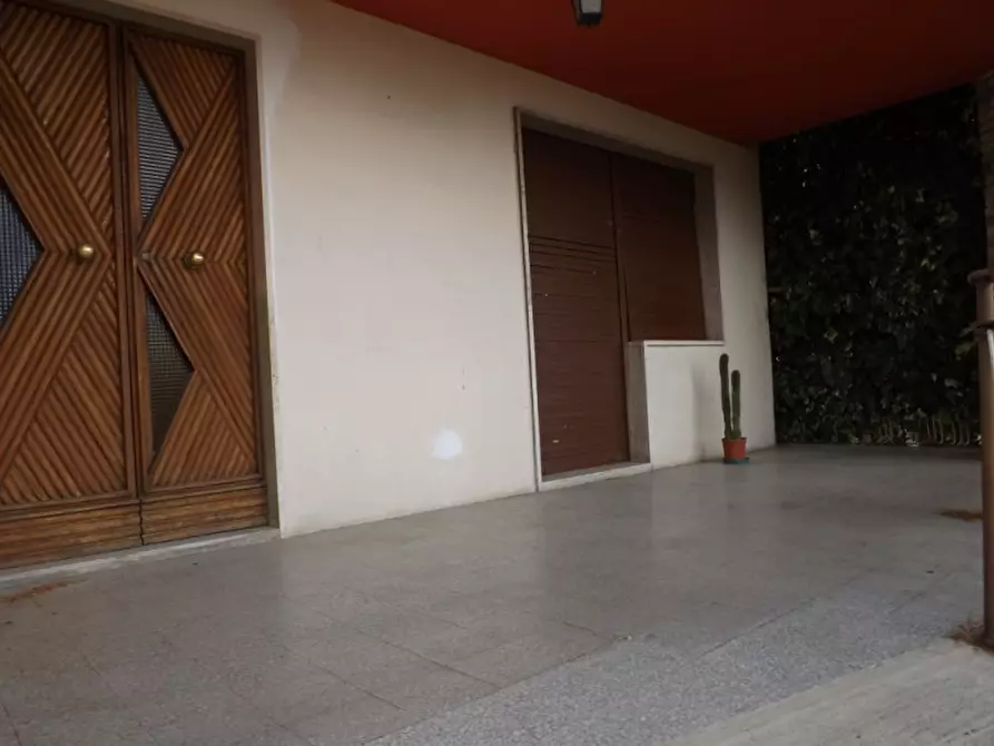 Immagine 27 di Palazzo in vendita  a Trecastelli