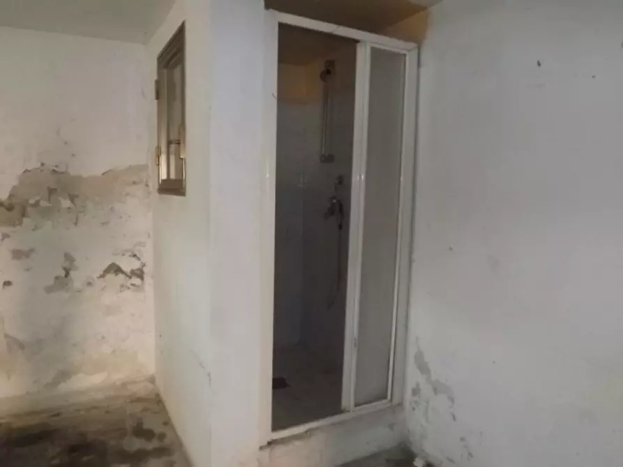 Immagine 42 di Palazzo in vendita  a Trecastelli