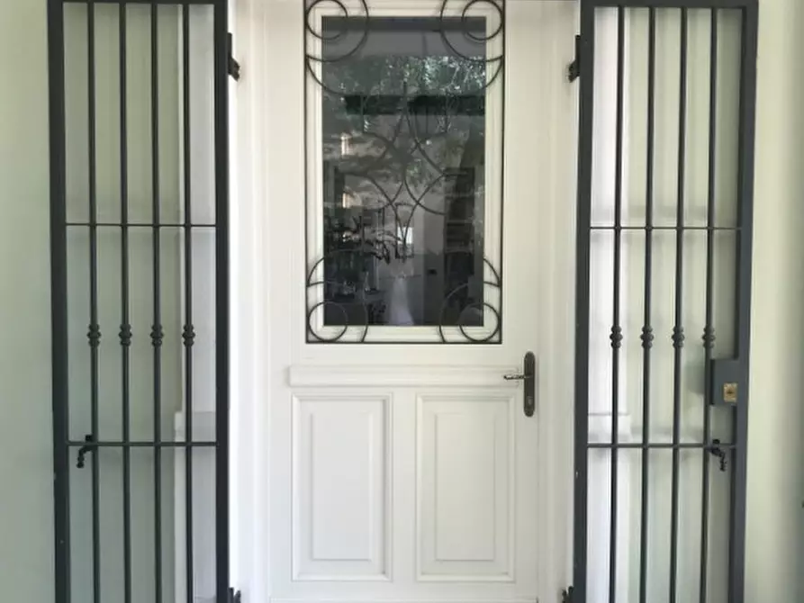 Immagine 11 di Villa in vendita  in Via Berchet Trieste a Trieste