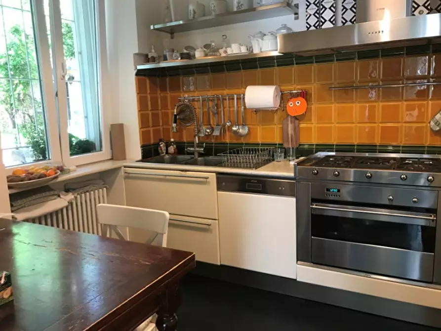 Immagine 12 di Villa in vendita  in Via Berchet Trieste a Trieste