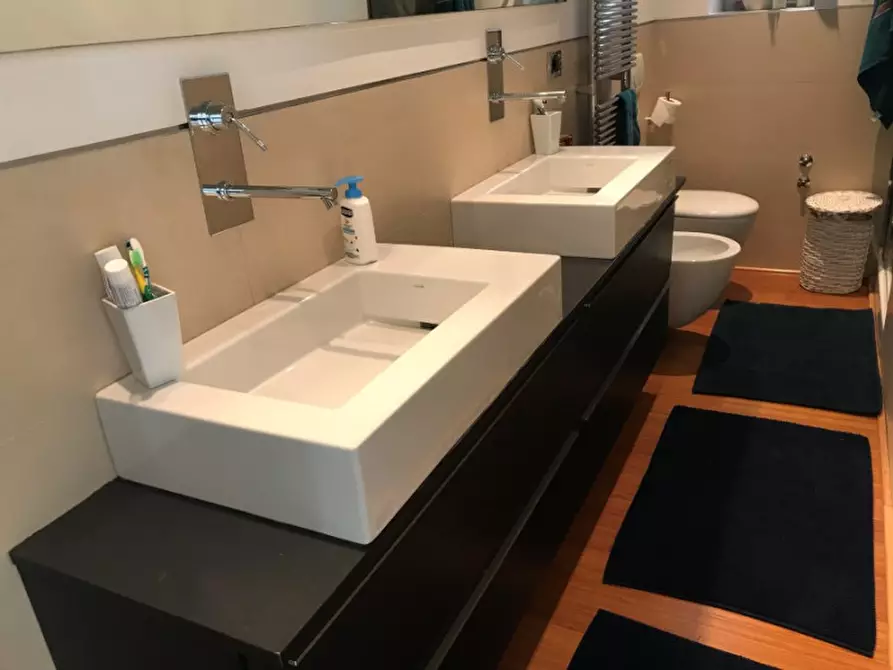 Immagine 45 di Villa in vendita  in Via Berchet Trieste a Trieste