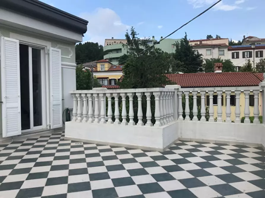 Immagine 54 di Villa in vendita  in Via Berchet Trieste a Trieste