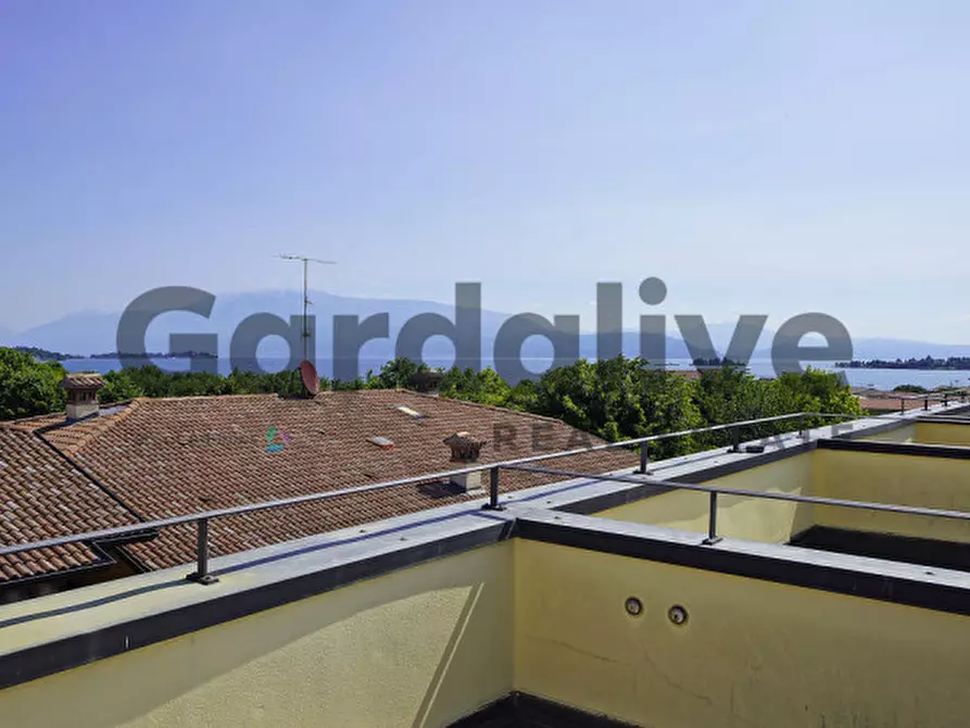 Immagine 1 di Appartamento in vendita  in Via dei Mulini a Manerba Del Garda