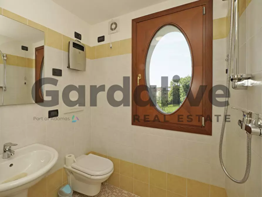 Immagine 8 di Appartamento in vendita  in Via dei Mulini a Manerba Del Garda