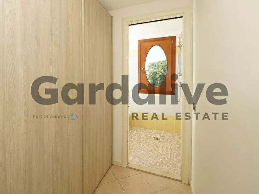 Immagine 14 di Appartamento in vendita  in Via dei Mulini a Manerba Del Garda
