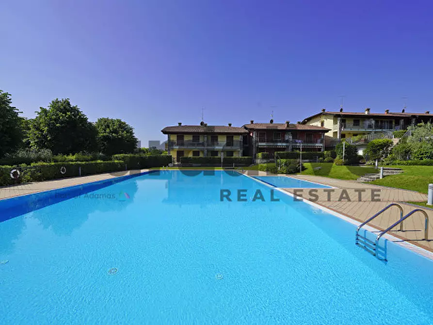 Immagine 17 di Appartamento in vendita  in Via dei Mulini a Manerba Del Garda