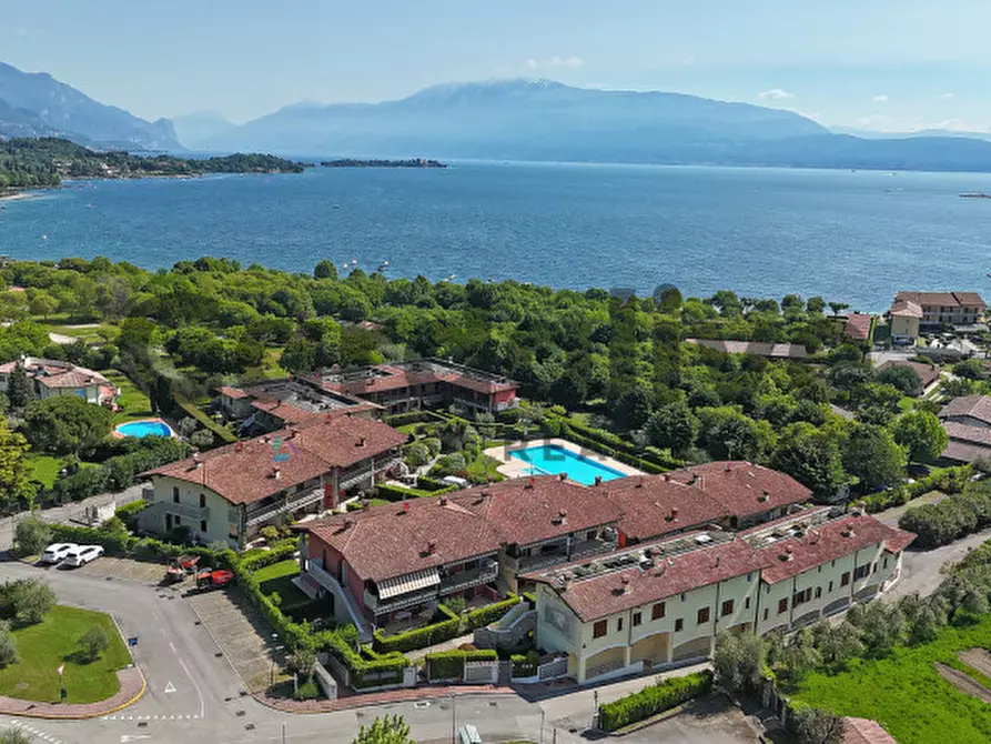 Immagine 22 di Appartamento in vendita  in Via dei Mulini a Manerba Del Garda