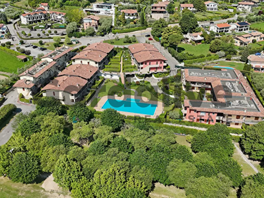 Immagine 26 di Appartamento in vendita  in Via dei Mulini a Manerba Del Garda