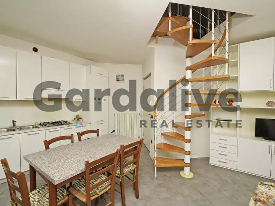 Immagine 9 di Appartamento in vendita  a Puegnago Sul Garda