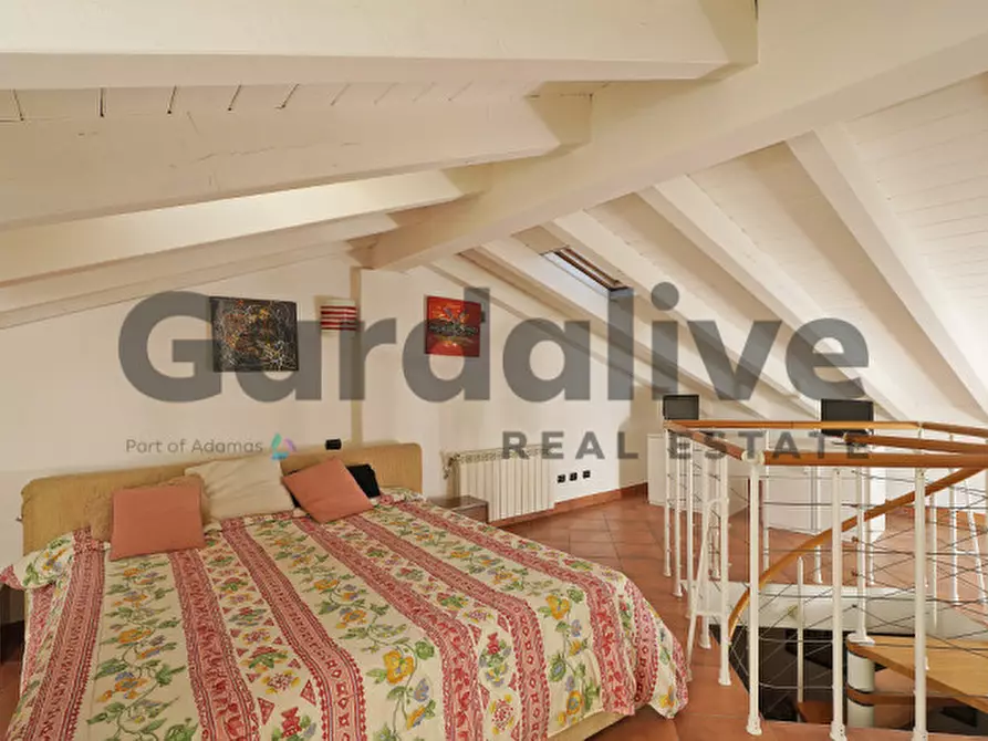 Immagine 22 di Appartamento in vendita  a Puegnago Sul Garda