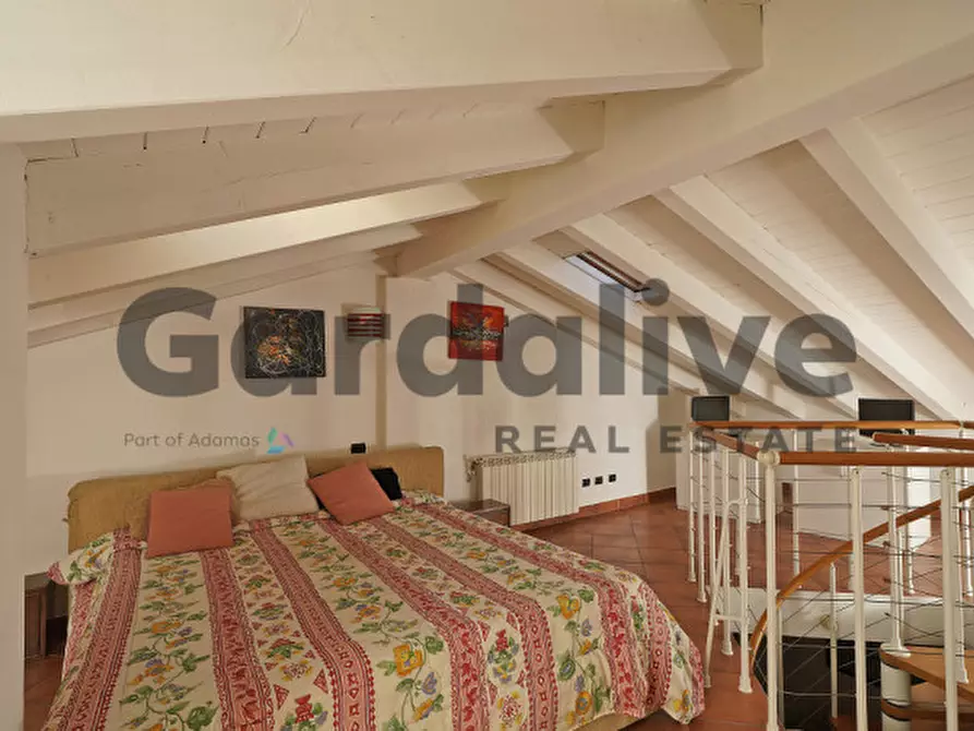 Immagine 23 di Appartamento in vendita  a Puegnago Sul Garda