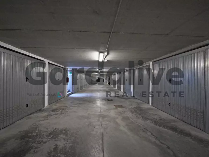 Immagine 29 di Appartamento in vendita  a Puegnago Sul Garda