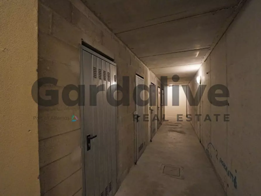 Immagine 31 di Appartamento in vendita  a Puegnago Sul Garda