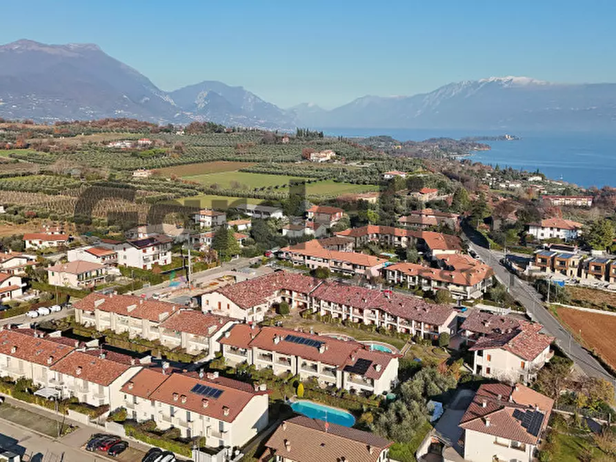 Immagine 42 di Appartamento in vendita  a Puegnago Sul Garda