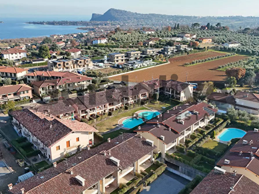 Immagine 49 di Appartamento in vendita  a Puegnago Sul Garda