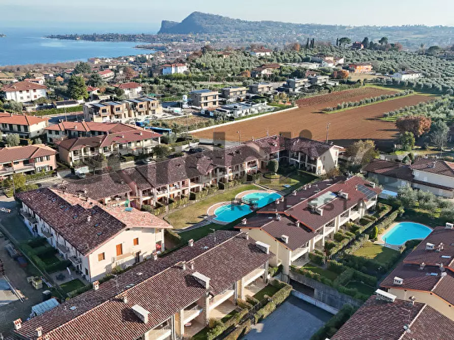 Immagine 51 di Appartamento in vendita  a Puegnago Sul Garda