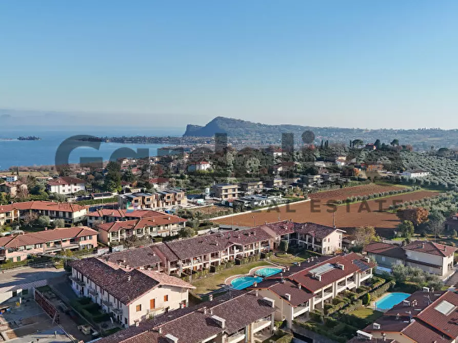 Immagine 53 di Appartamento in vendita  a Puegnago Sul Garda