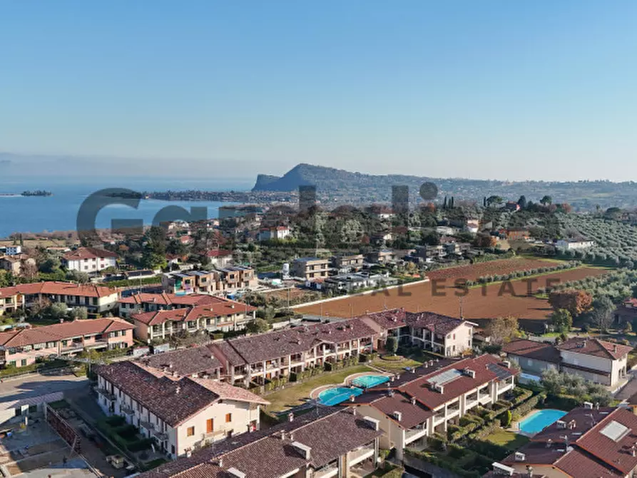 Immagine 54 di Appartamento in vendita  a Puegnago Sul Garda