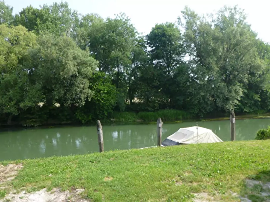 Immagine 2 di Rustico / casale in vendita  in ITALIA a Casale Sul Sile