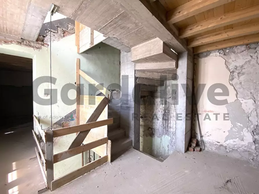 Immagine 7 di Appartamento in vendita  in Via Della Libertà 110 a Gargnano