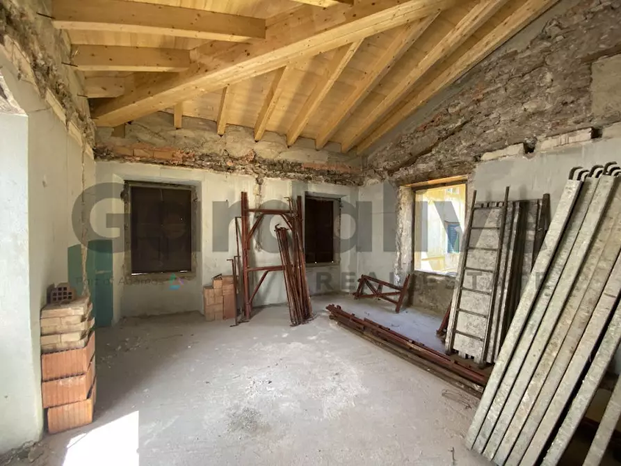 Immagine 10 di Appartamento in vendita  in Via Della Libertà 110 a Gargnano